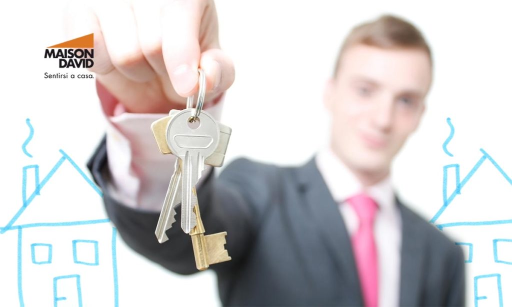 lasciare le chiavi all'agenzia immobiliare