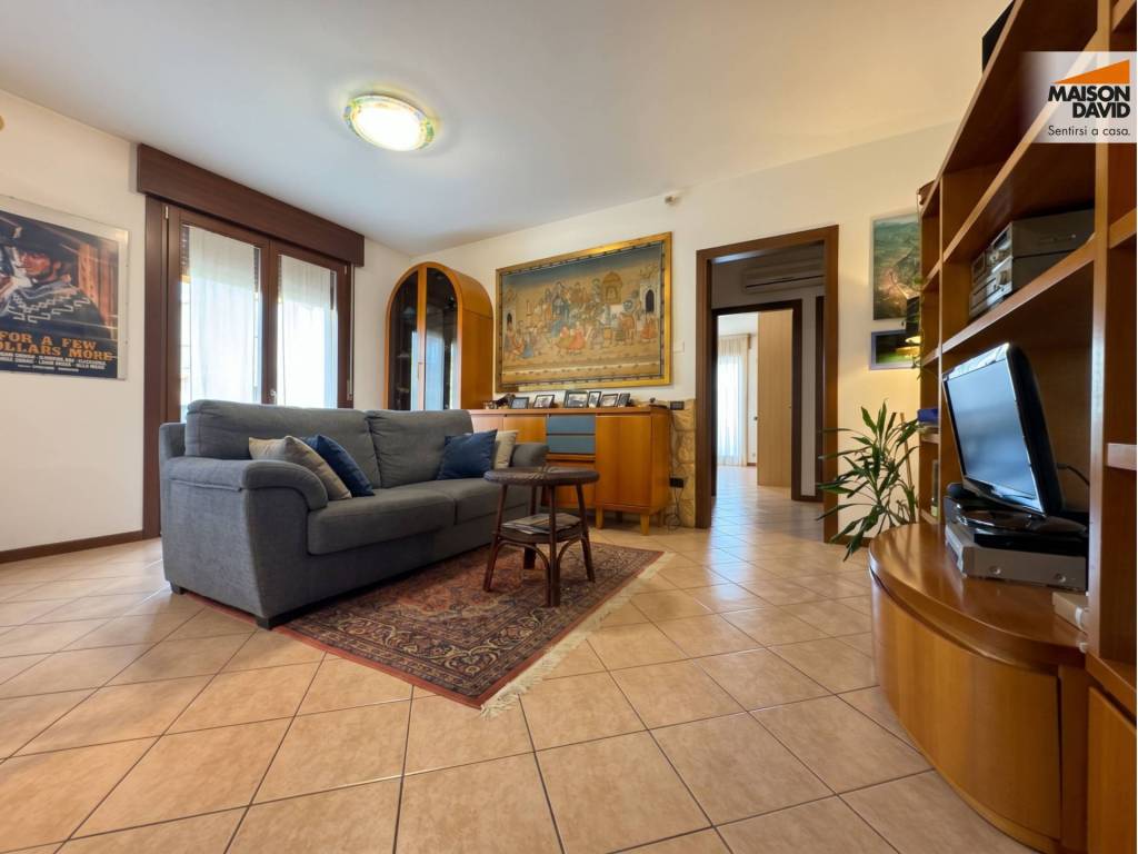 Salone del bicamere ad Altavilla Vicentina — Rif. 3724